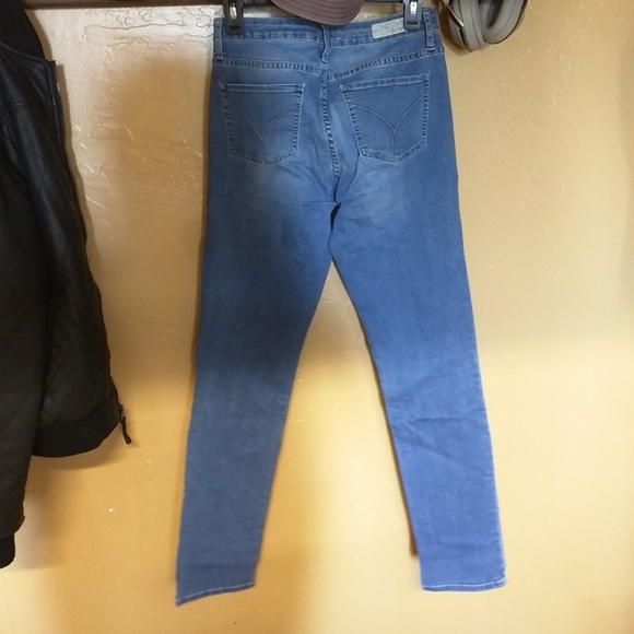 Jean's - Picture 2 of 2